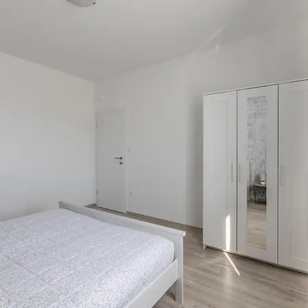 Apartment Anna - 20 M From The Sea *