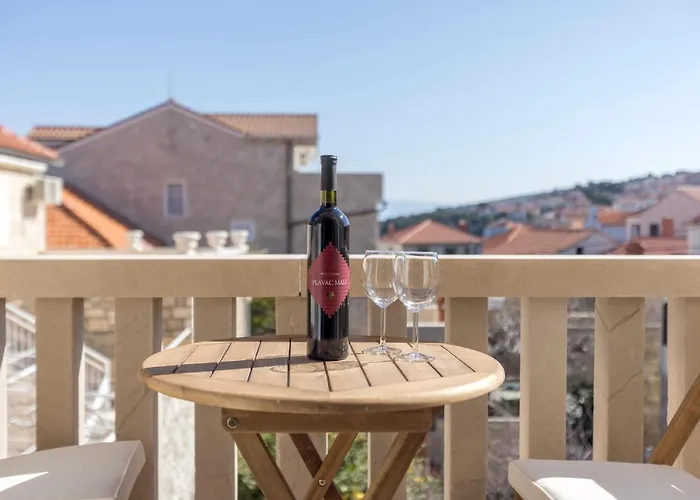 Anna - 20 M From The Sea