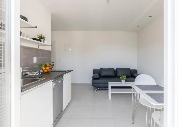 Apartman Anna - 20 M From The Sea Postira