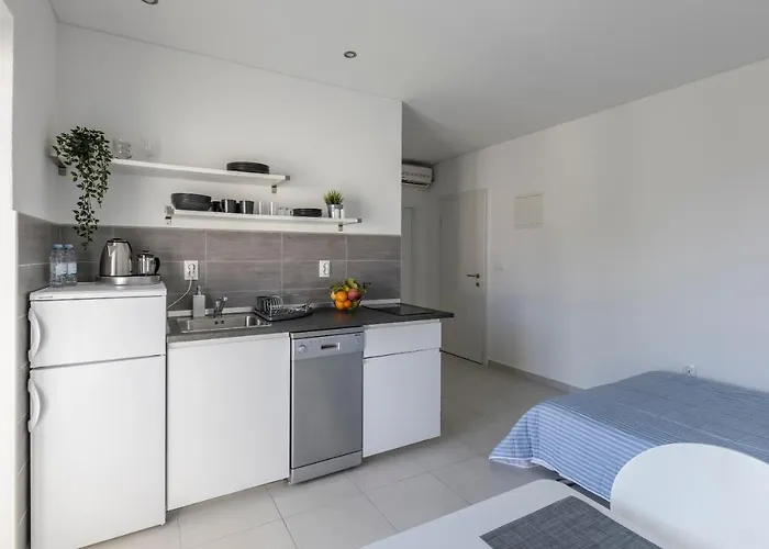 Apartman Anna - 20 M From The Sea Postira